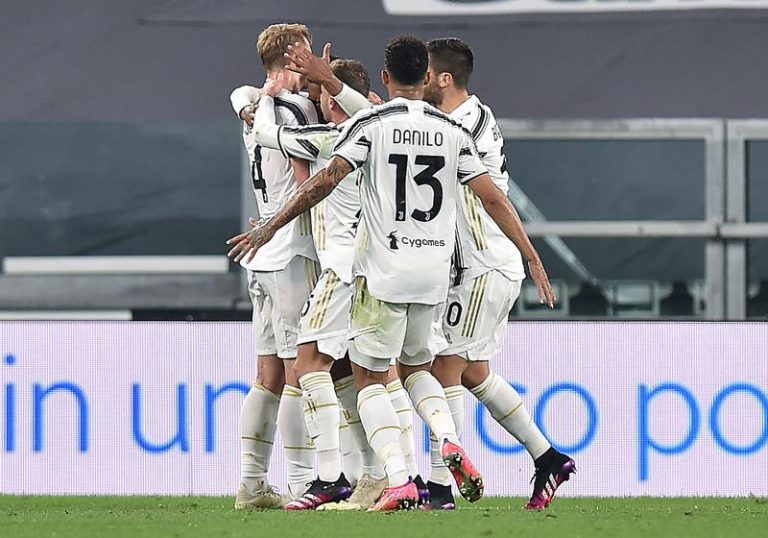 Juventus-Parma 3-1, le pagelle di CalcioWeb: Alex Sandro ...
