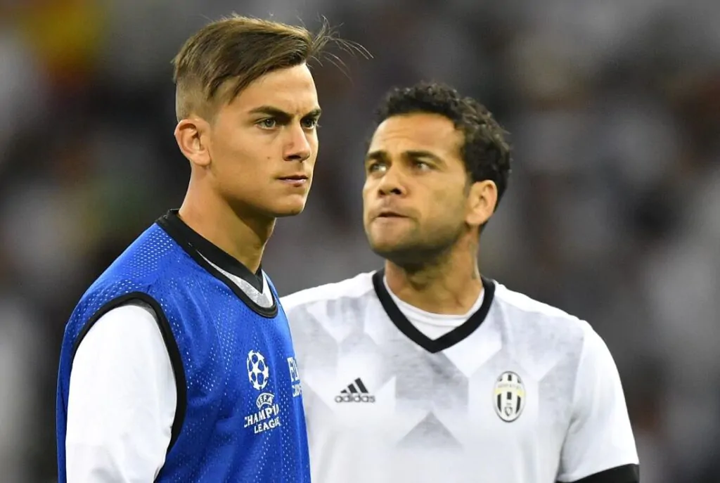 Dybala Dani Alves