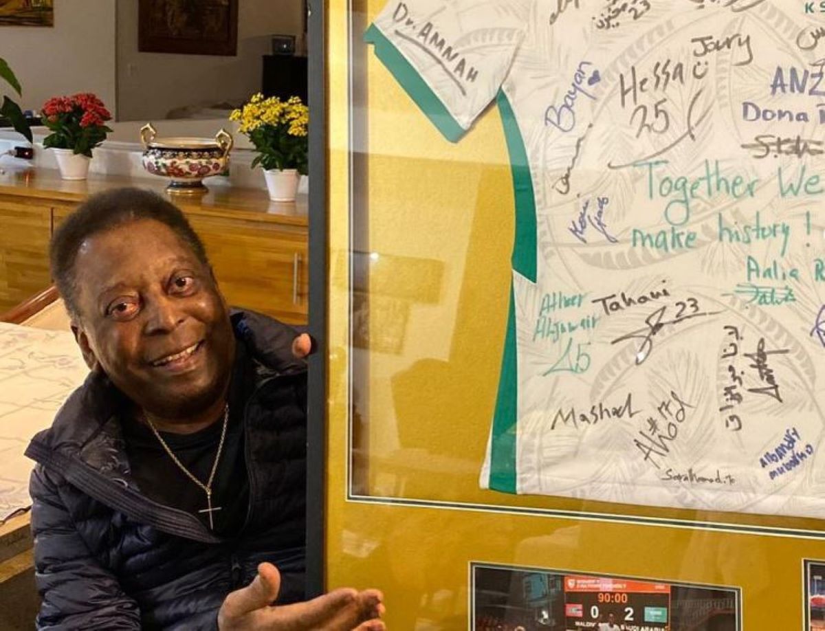 Pelé, l’ultimo bollettino dall’ospedale e il messaggio sui social