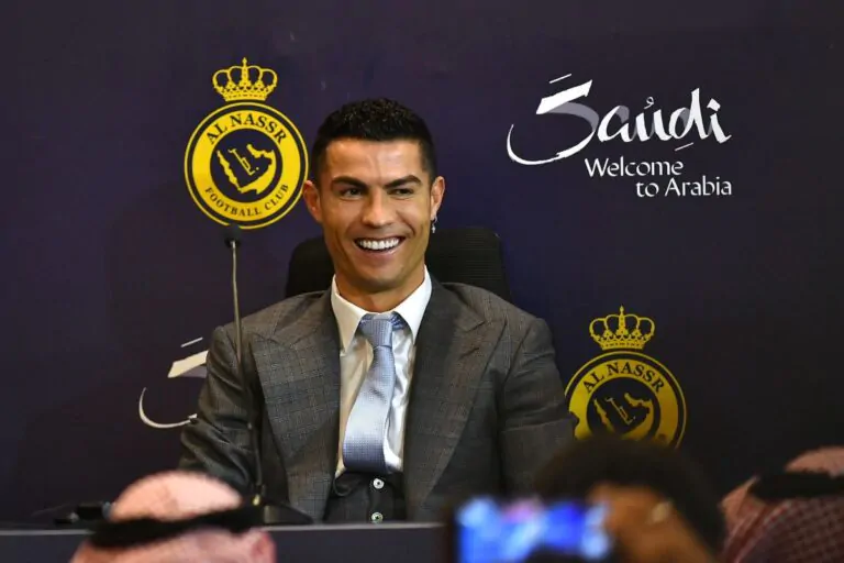 presentazione cristiano ronaldo al nassr