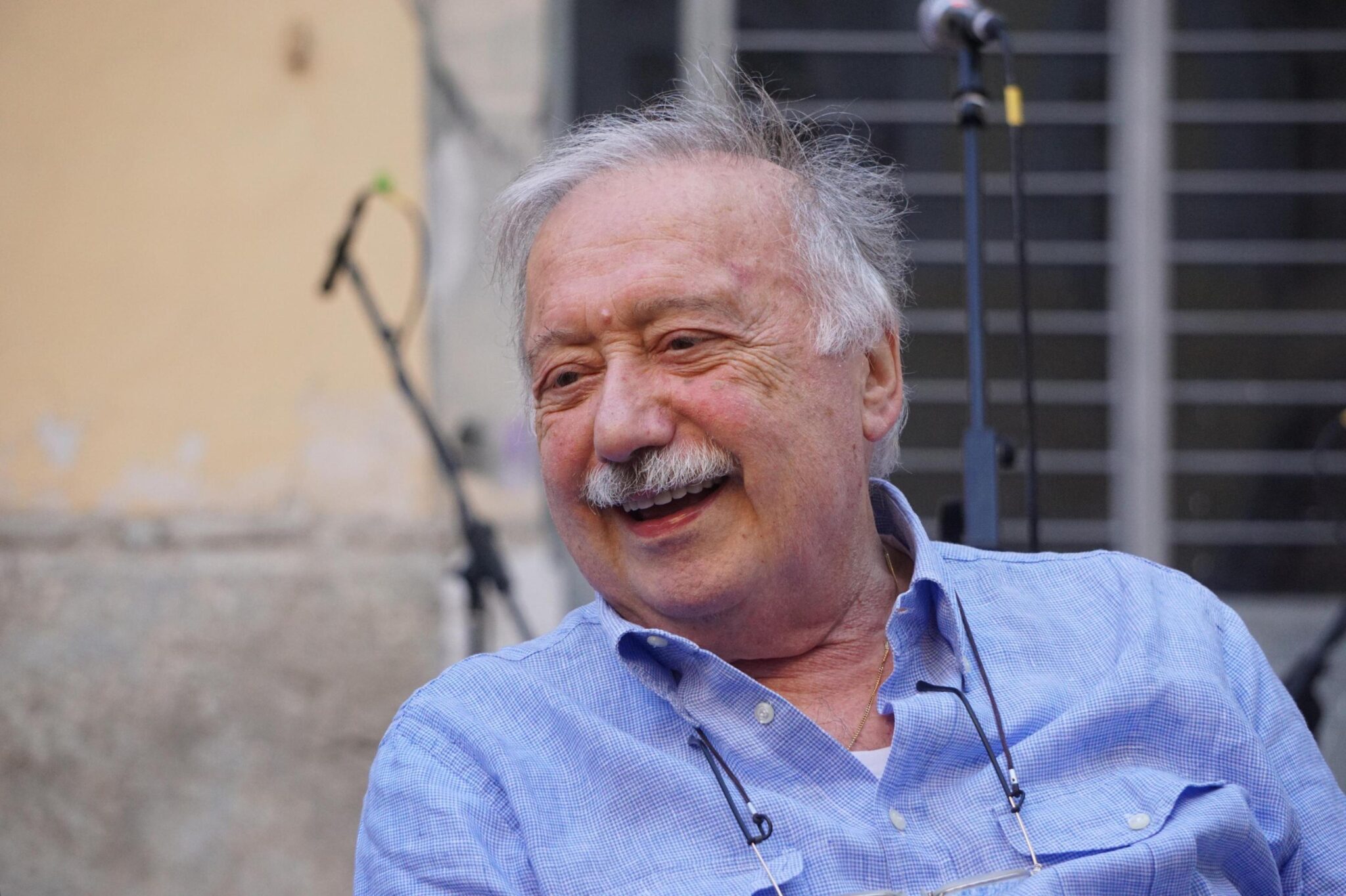 L’Italia piange la scomparsa di un noto giornalista: addio a Gianni Minà