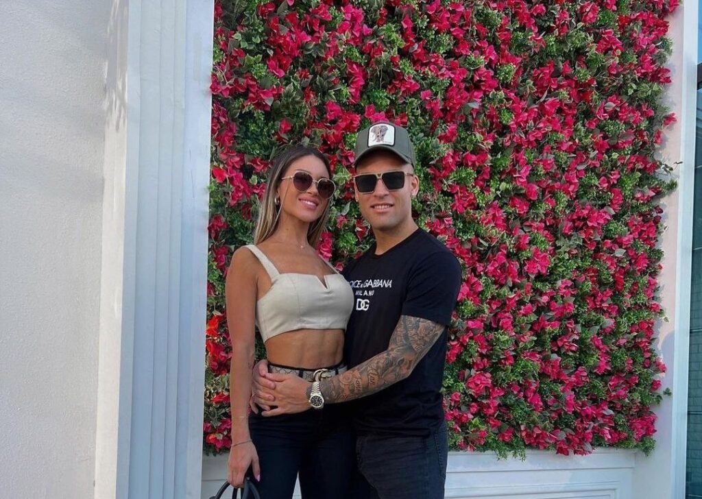 Lautaro Martinez e Agustina Gandolfo