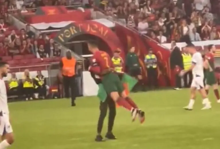 Cristiano Ronaldo invasione