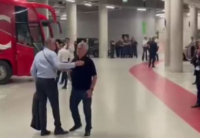 Mourinho arbitro Taylor