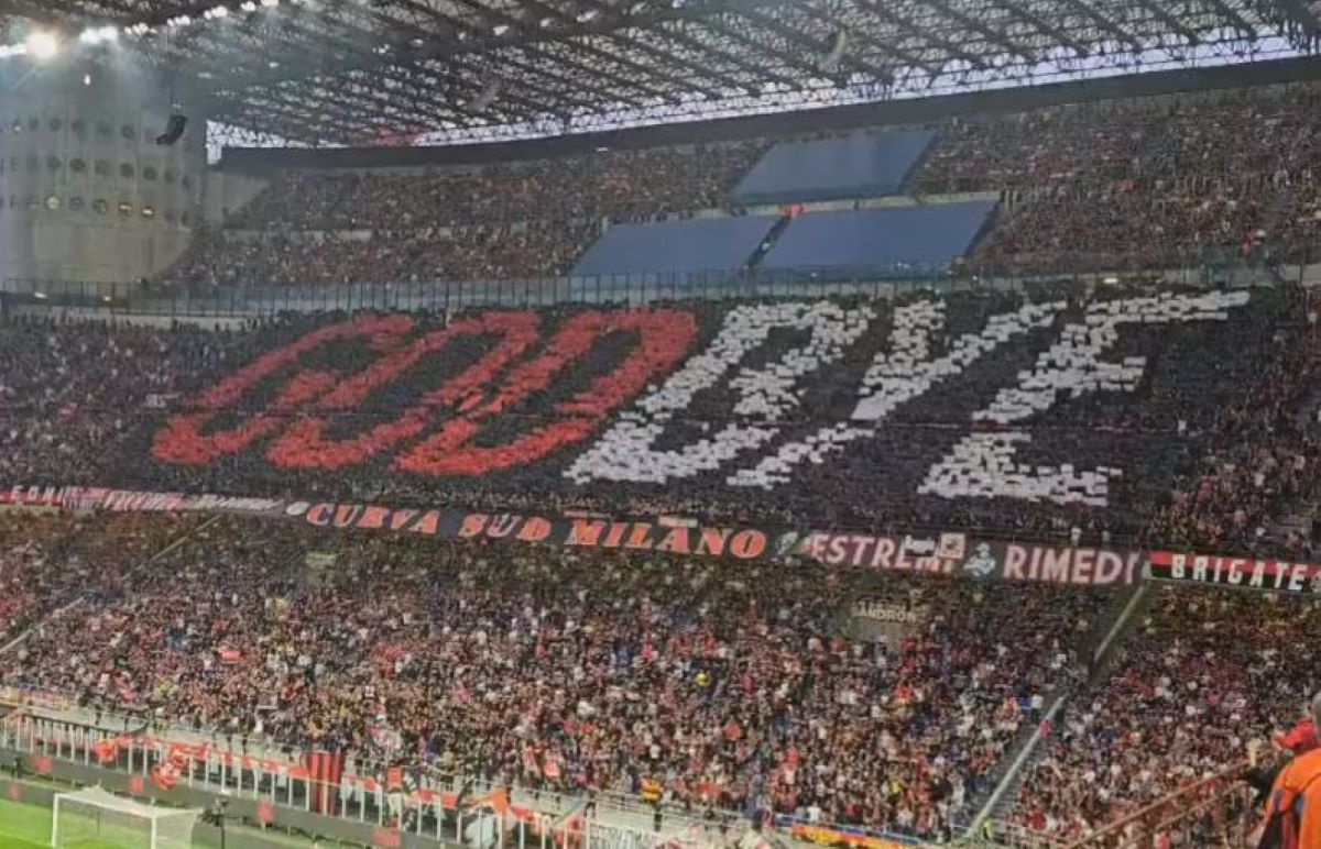 Milan, la coreografia da brividi per l’addio di Ibrahimovic | VIDEO