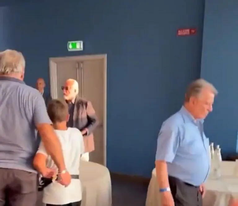 De Laurentiis urla bestemmia davanti a un bambino