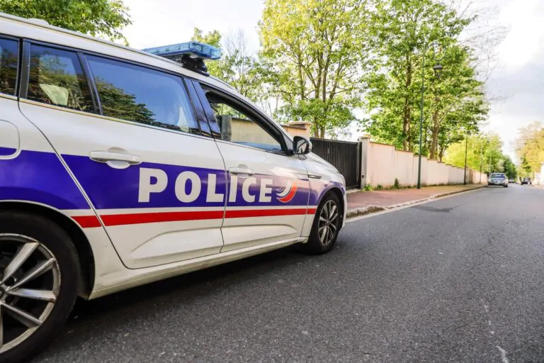 police auto