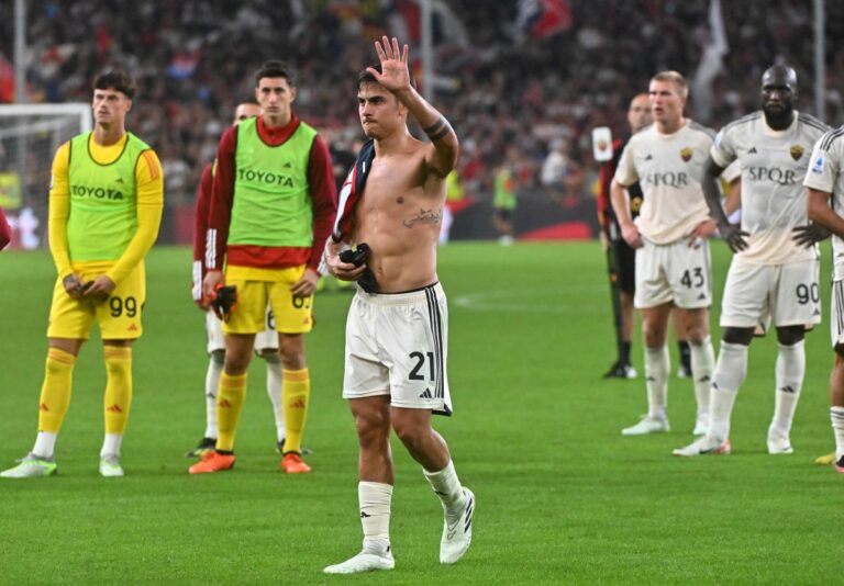 contestazione tifosi Roma