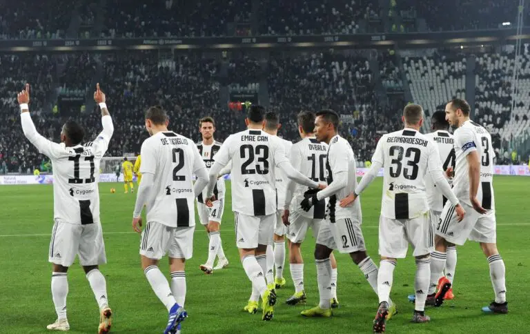 Douglas Costa