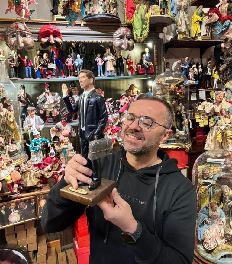 Statuetta presepe Napoli Rudi Garcia esonerato