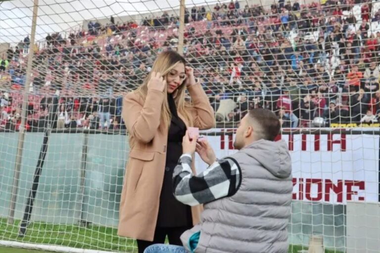 Proposta matrimonio Reggina Locri