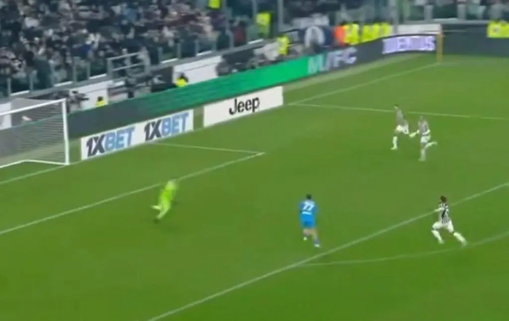 errore Kvara Juventus Napoli
