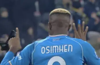 gesto Osimhen tifosi Juventus