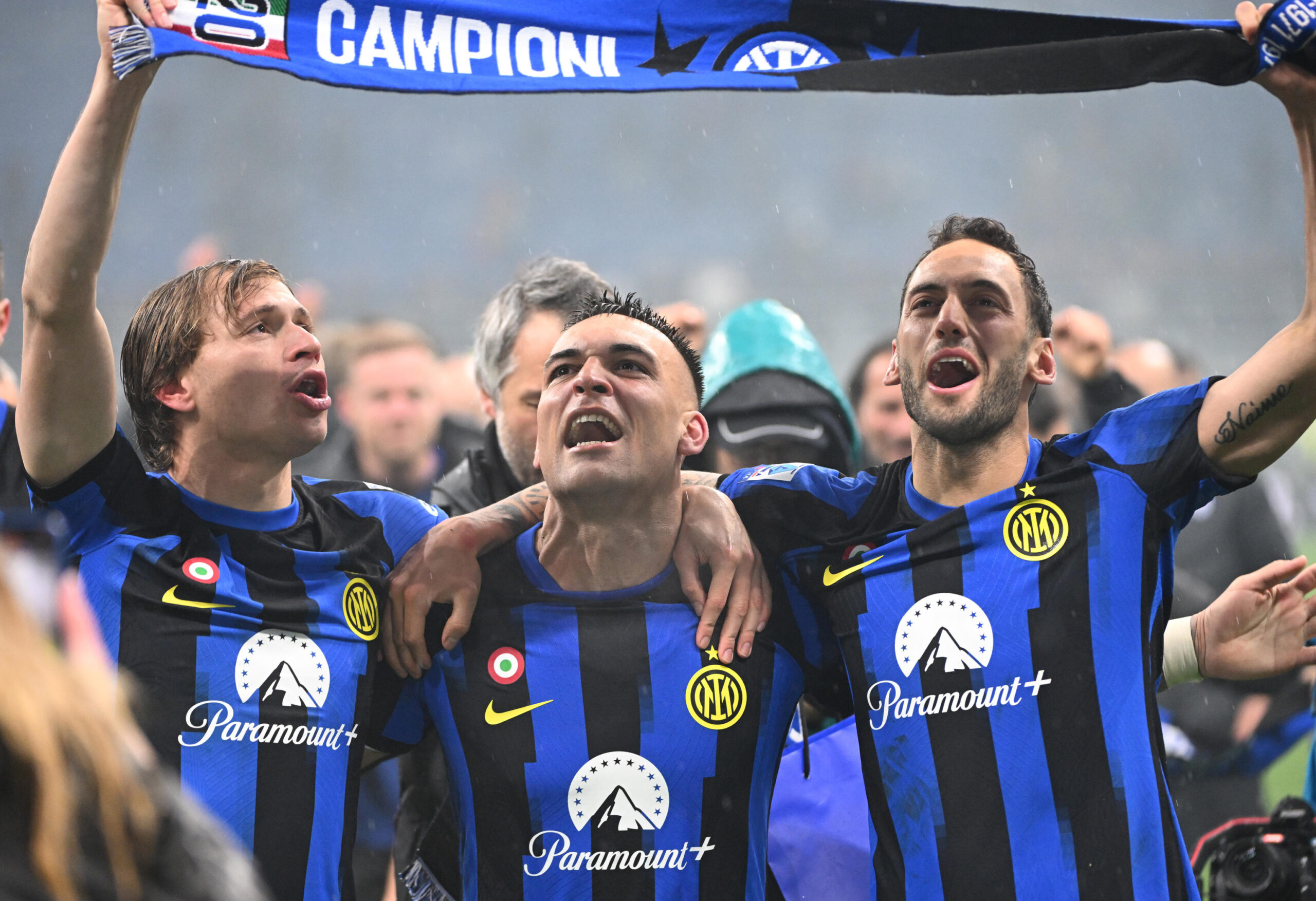 Inter campione d’Italia! Milan… dispettoso: musica alta per coprire la festa nerazzurra