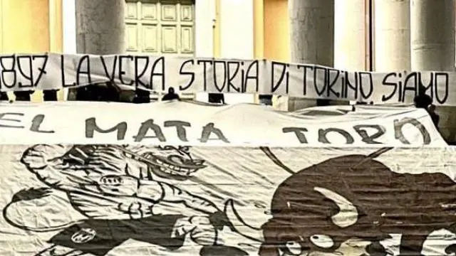 Striscioni Basilica Superga