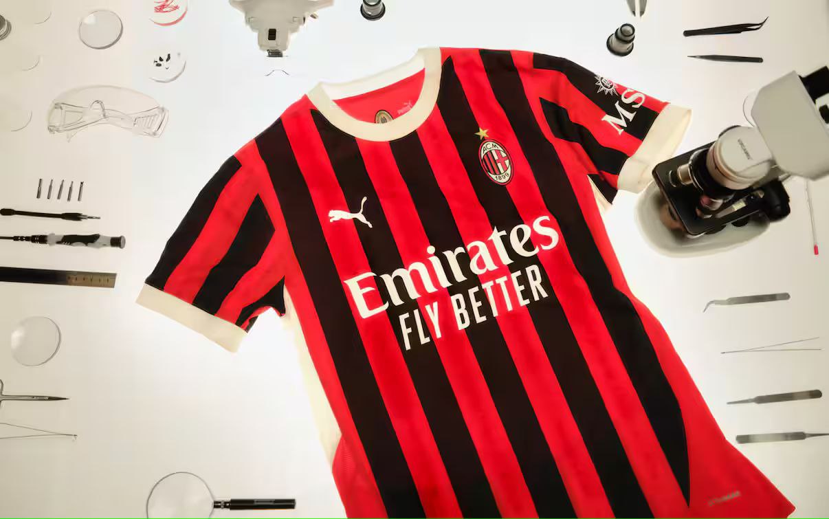 La nuova maglia del Milan: ritorno alle origini fra heritage e modernità | FOTO