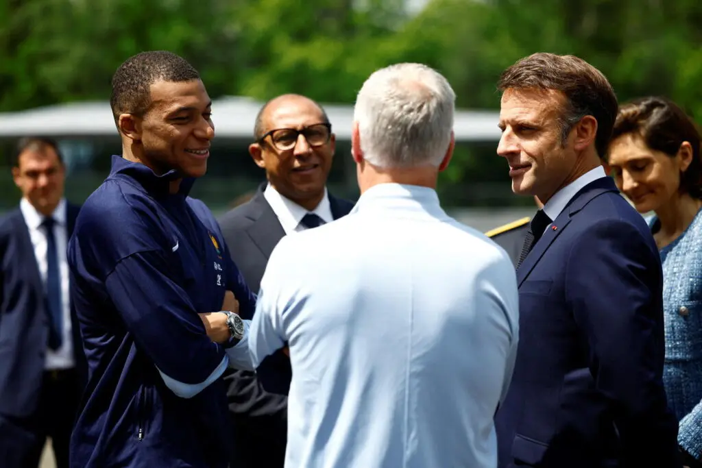 Mbappè Macron