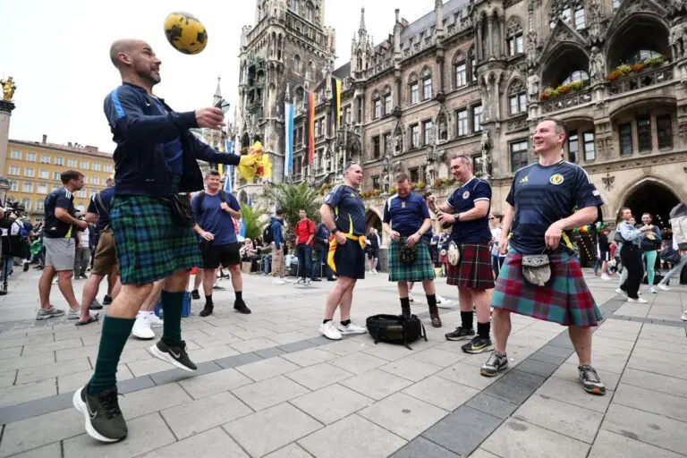 tifosi Germania Scozia