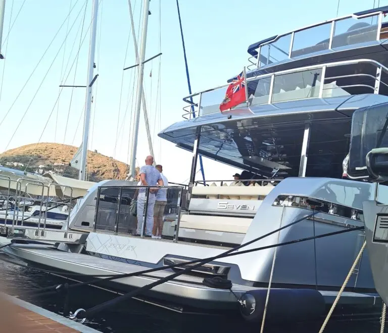 David Beckham Victoria Adams lipari yacht