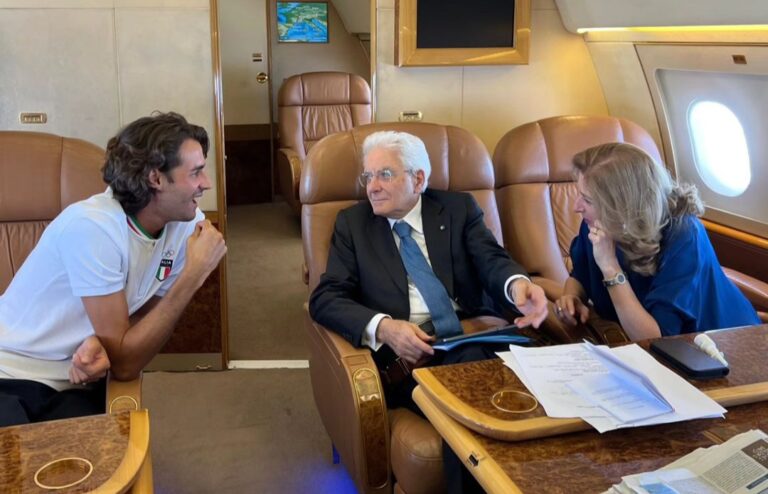 Tamberi Matterella aereo Parigi