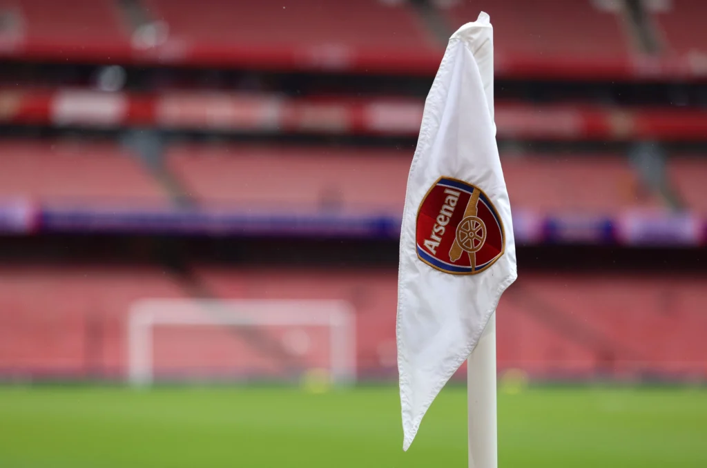 Arsenal-Wigan 4-0: la notte che alimenta il sogno dei quattro titoli