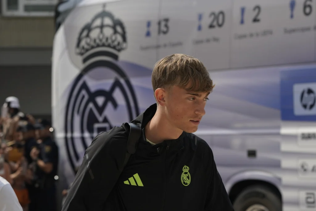 Bufera Real Madrid: Huijsen, post offensivo e scuse solo in Cina