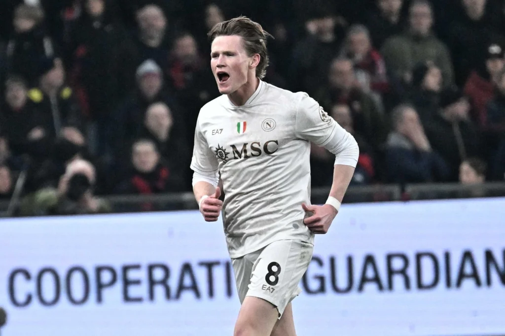McTominay e Napoli, Manna lo blinda: la storia dello scozzese nato in Inghilterra che è diventato simbolo azzurro