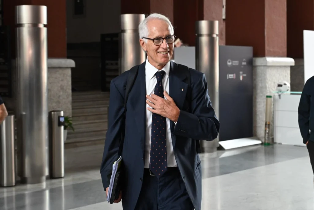 ++ Figc: Malagò, 'vicenda triste e imbarazzante, poi vittoria del buon senso' ++