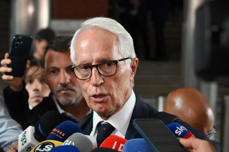 ++ Figc: Malagò, 'vicenda triste e imbarazzante, poi vittoria del buon senso' ++